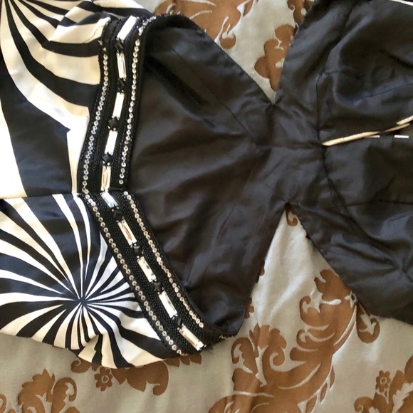 Dress size 2. Wore once. - Picture 5 of 7